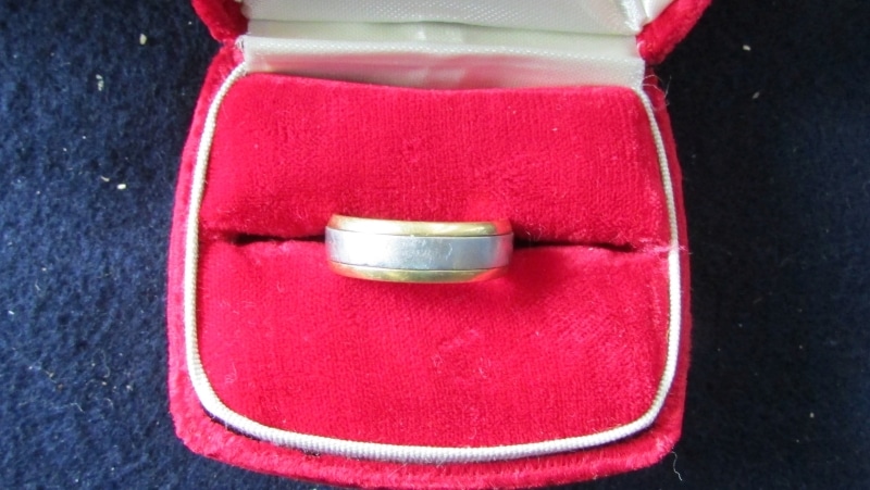 Halo Platinum Round Brilliant Cut Wedding Engagement Ring 1.27ct -  ODOZIAKUCHI